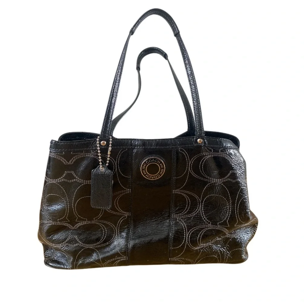 Coach Vintage Signature Kiss Lock Large Shoulder Bag Black Patent Leather